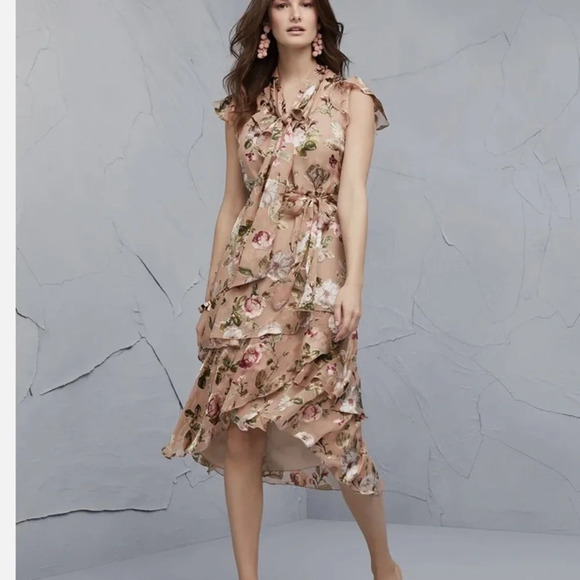 ALICE + OLIVIA LAVENIA FLORAL RUFFLE MIDI DRESS